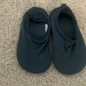 Beach shoes size 5-6